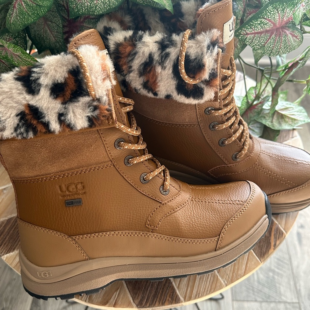 Rare 🔥 and Excellent Condition UGG Adirondack Leopard Cuff Boots - Picture 1 of 11